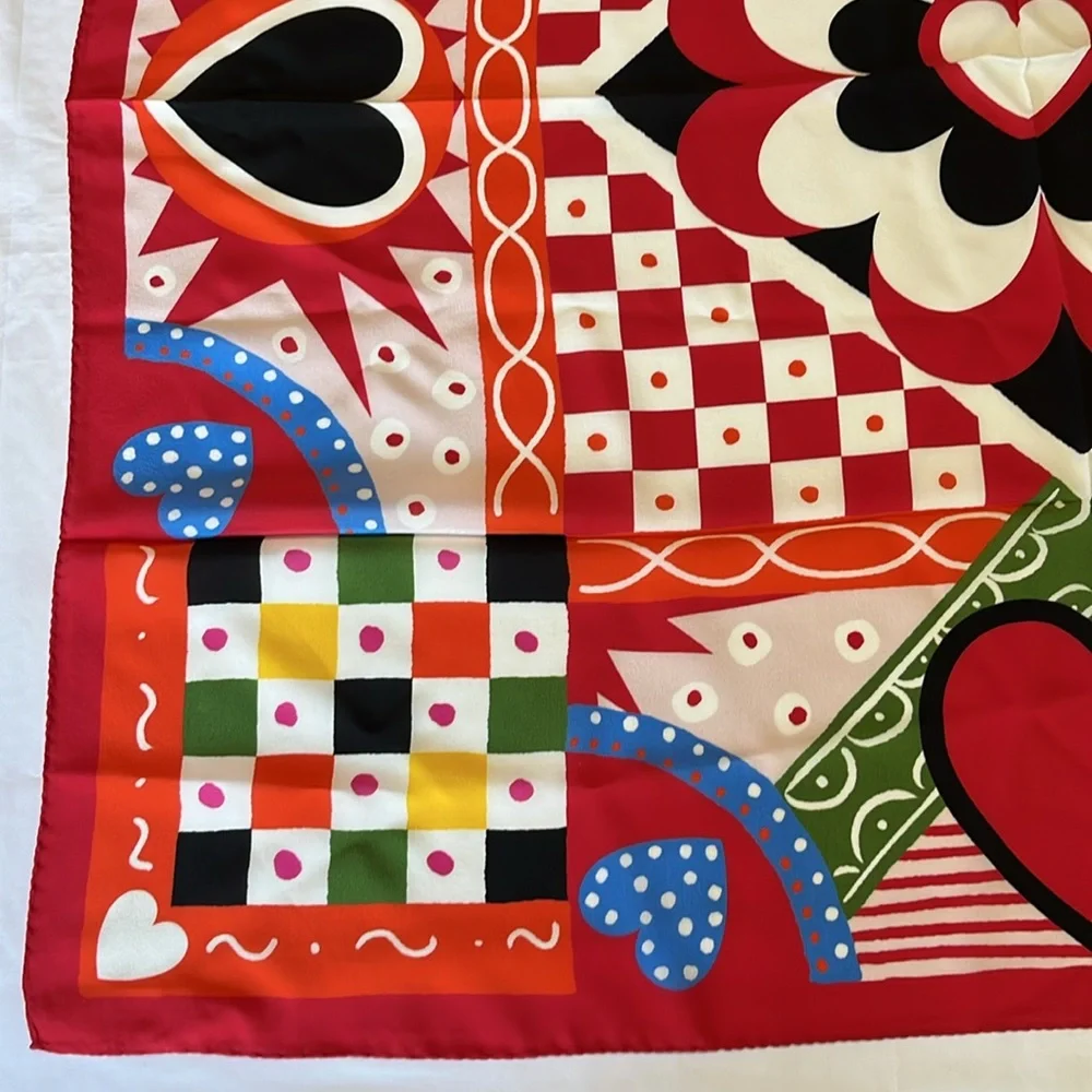 Moschino Boutique Silk Scarf Hearts Made in Italy NWT - Picture 5 of 9